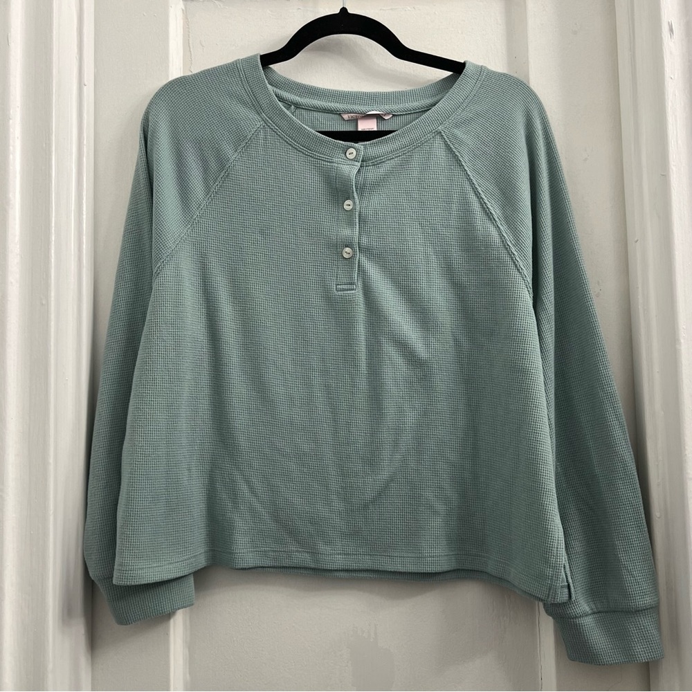 Victoria’s Secret Waffle Knit Semi Cropped Long Sleeves‎ Shirt Sz S, light green